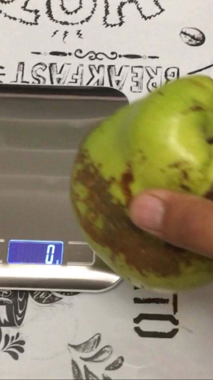 Айва гигант. Достойный вес ложного яблока! Ейск смотреть онлайн