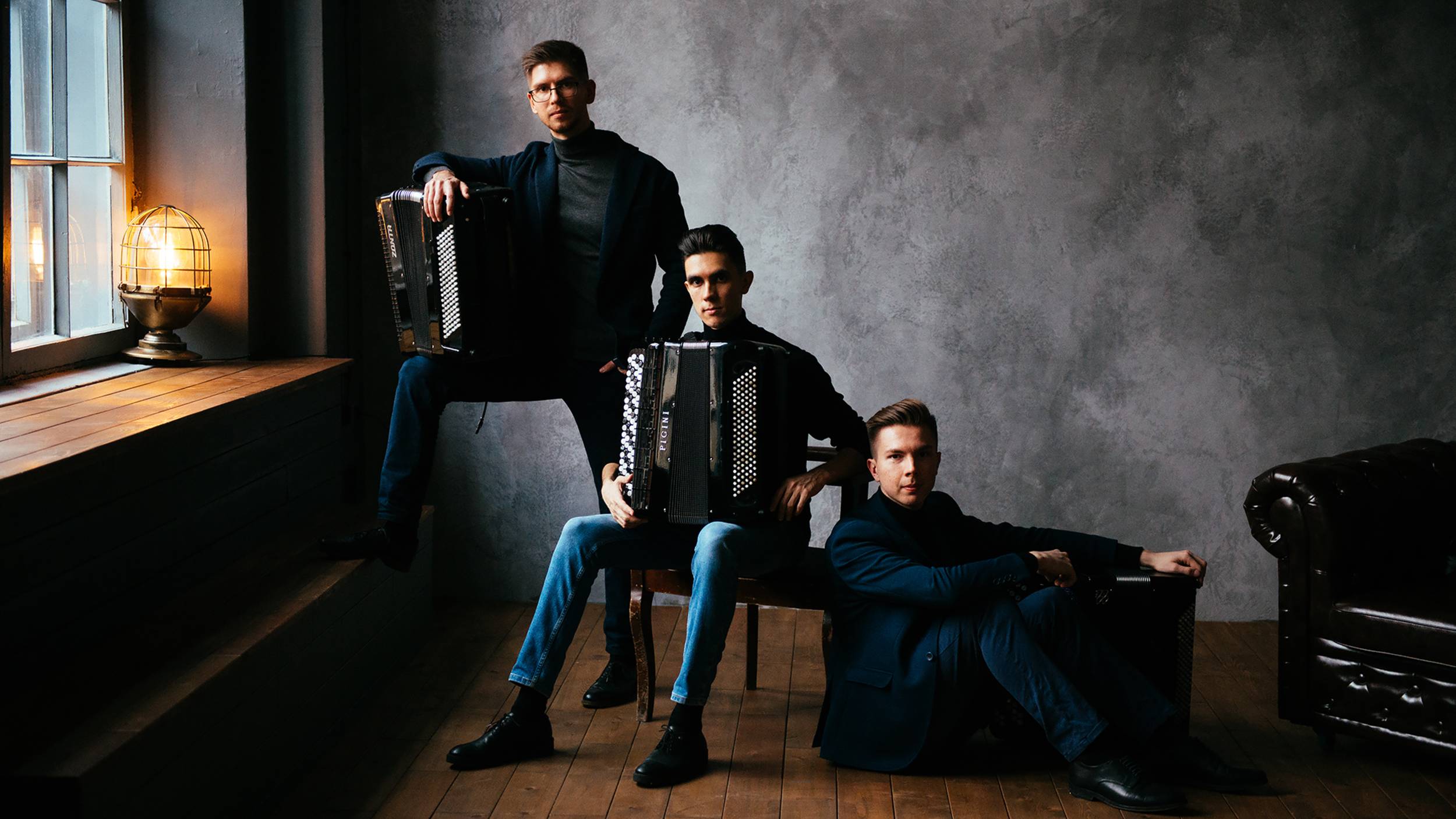 Trio SYMMETRY. Фр.Анжелис 