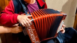 Тест звучания на любительской гармони от мастера гармонь после ремонта и настройки Виновата ли я