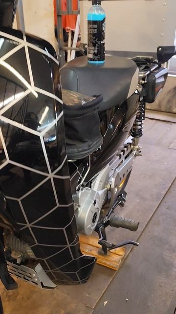 Honda super cub AA04, керамическое покрытие. смотреть онлайн