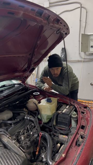 Часть II - Замена фланцев системы охлаждения Passat B3 Diesel Telegram: GSM&Corporation