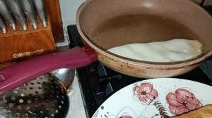 ГОТОВЛЮ ЗАГОТОВКУ САЛАТА "ПАРАМОНИХУ, ЖАРЮ ЧЕБУРЕКИ.