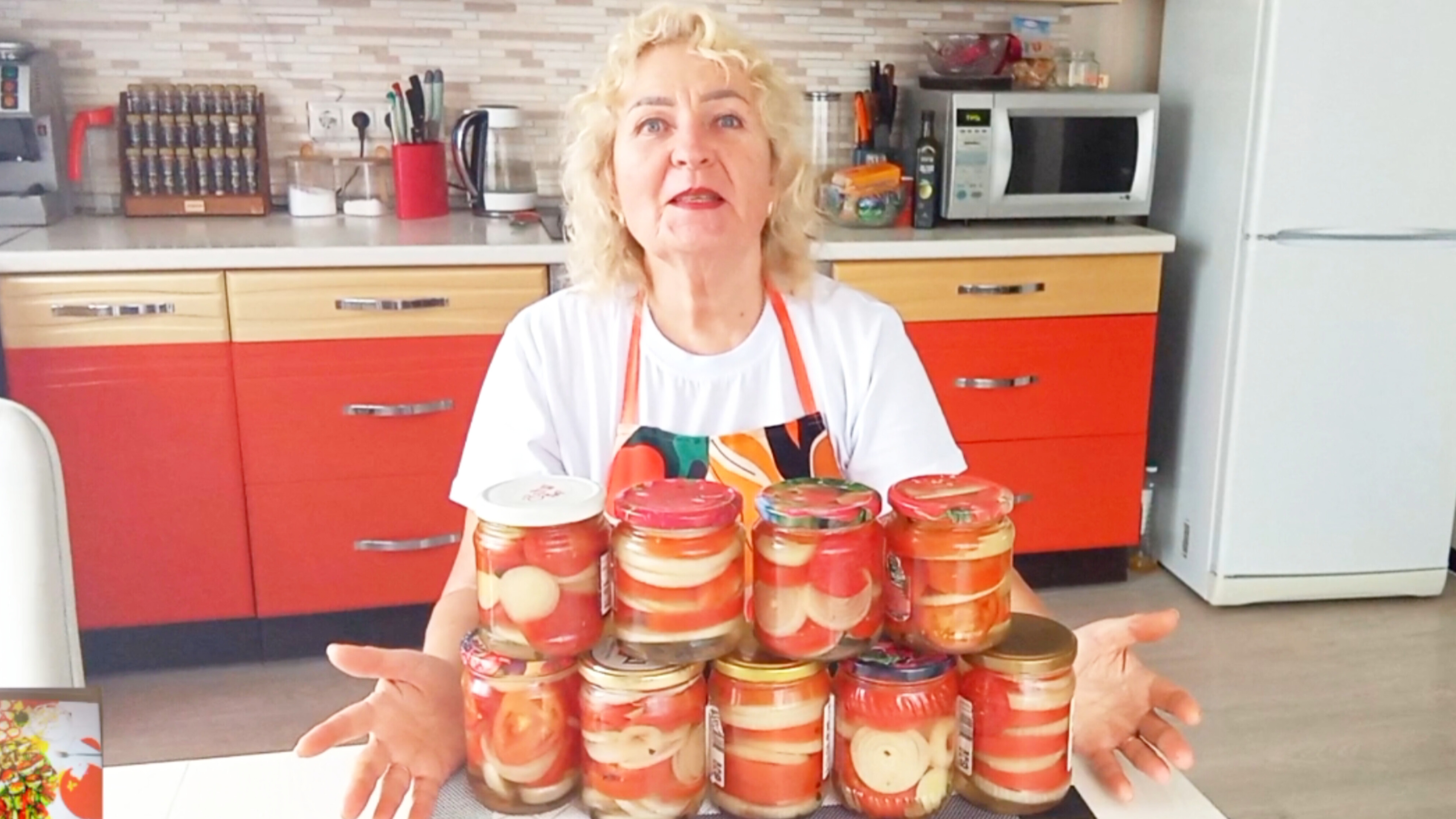 Резаные помидоры 🍅 с репчатым луком 🧅 на зиму ❄️ смотреть онлайн