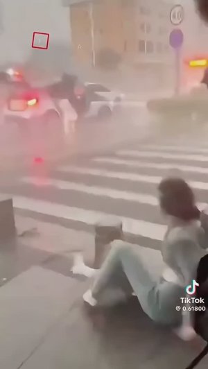 сильный ветер в Китай