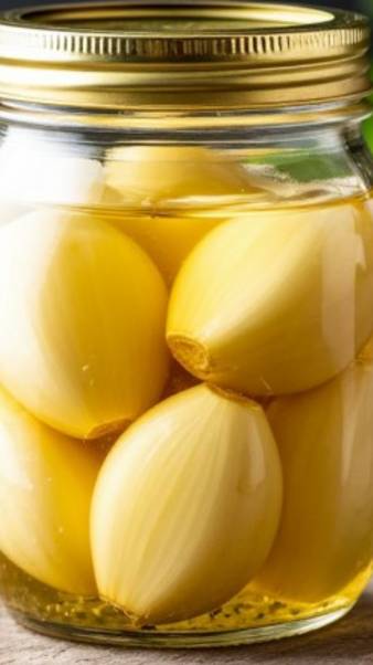 Маринованный чеснок зубчиками