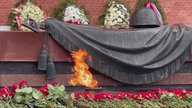 Стихотворение "Неизвестный Солдат" смотреть онлайн