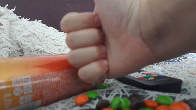 Ярик купил апельсиновый вкусняшки. добрый fanta и m&m's за вкусом апельсинов 😋😋😋 ролик 2025 г. смотреть онлайн