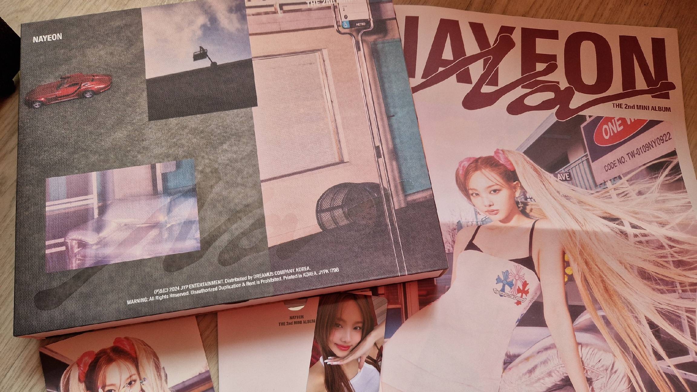 NAYEON (TWICE) - NA (Limited Edition A To Z Ver.)