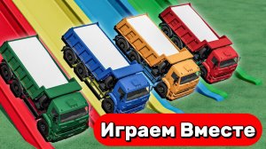 МУЛЬТИКИ ПРО РАЗНОЦВЕТНЫЕ МАШИНКИ И ТРАКТОРЫ НА ФЕРМЕ 🚜 ГОНКИ ТЕХНИКИ ПО ГОРКАМ ДЛЯ ДЕТЕЙ 🚜