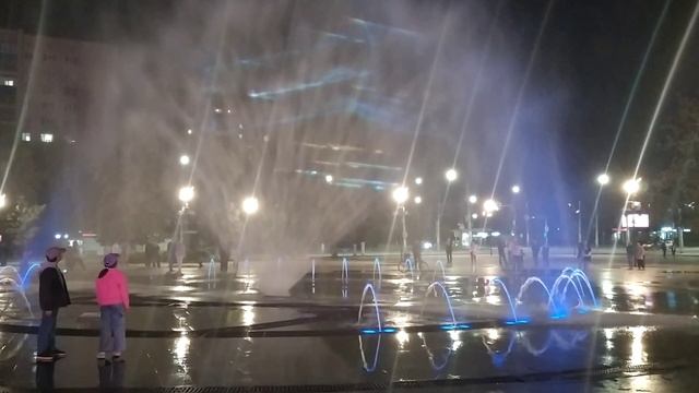 Липецкий музыкальный фонтан (2)