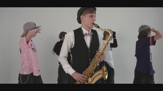 МангА Дискотичер