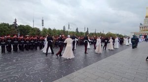СТАРИННЫЙ ВАЛЬС в исполнении 70 пар кадет Первого Московского кадетского корпуса. Москва  27.09.2025