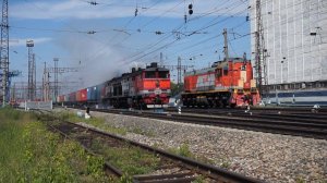 Тепловоз 2ТЭ10М-2637. Отправление с контейнерным поездом. Звук 10Д100.