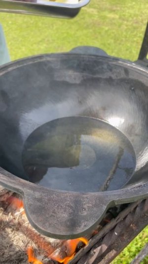 Чипсы в казане