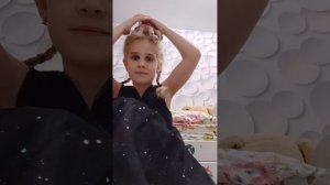 косплей на венсдей.mp4