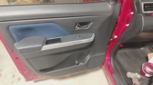 Как снять обшивку дверей и боковые зеркала Toyota Roomy 👍