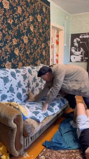 Батя пришёл пьяный домой #batekofficiall