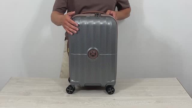 Обзор на чемодан Delsey 002087801 Carroussel 4DW Cabin Trolley Case 55 см Expandable смотреть онлайн
