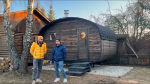 Стоит ли строить баню-бочку у себя на участке?