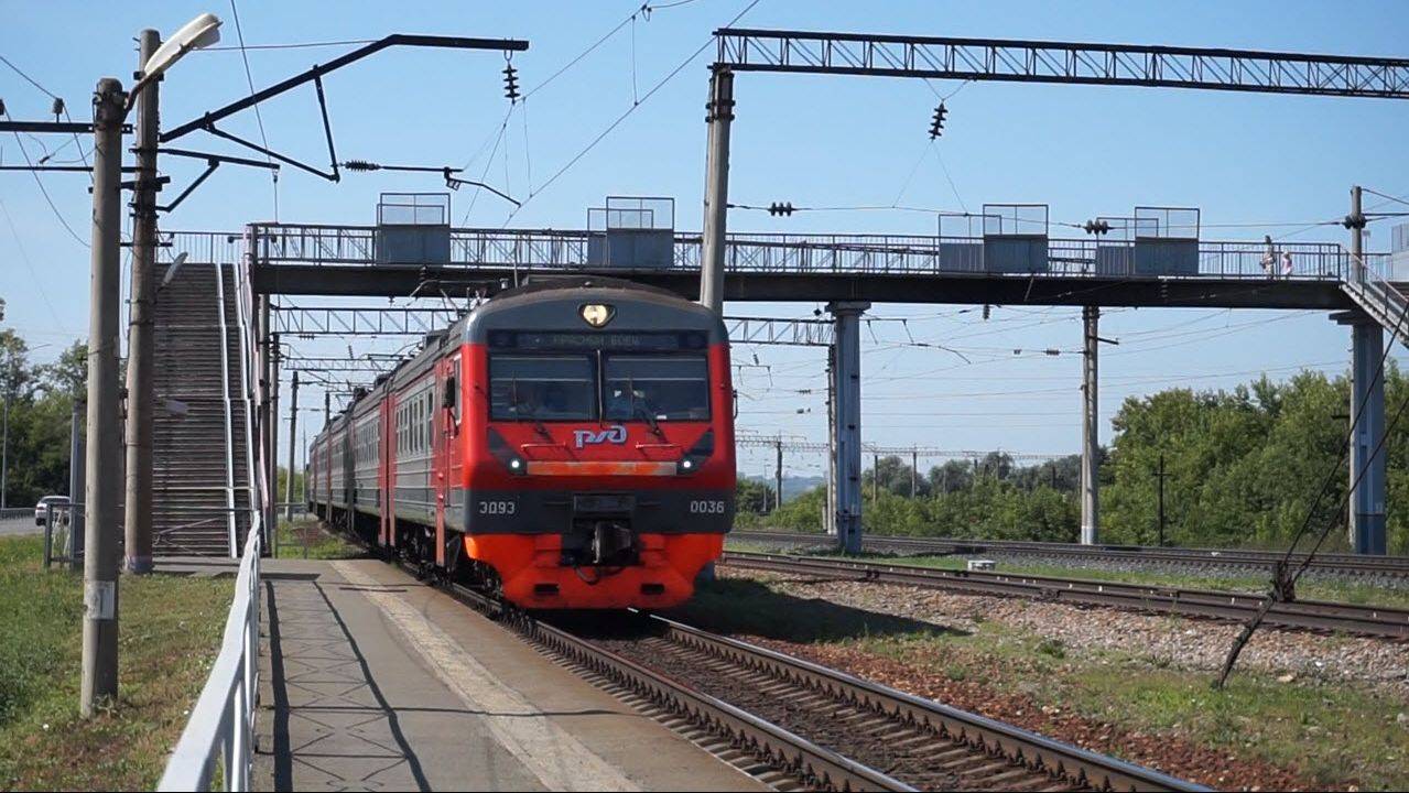 Электропоезд ЭД9Э-0036 смотреть онлайн