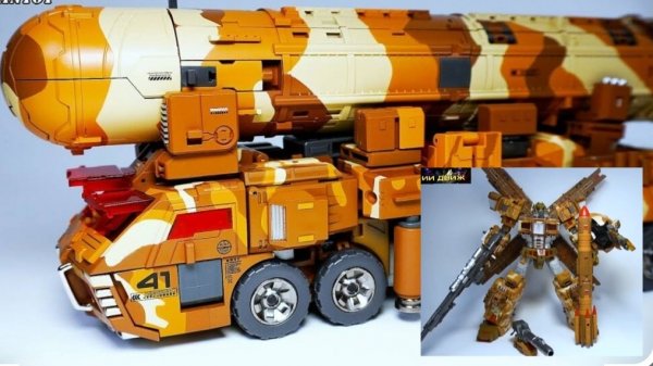 Трансформер: Военный тягач ядерного оружия  ( Превращение машины в Трансформера )