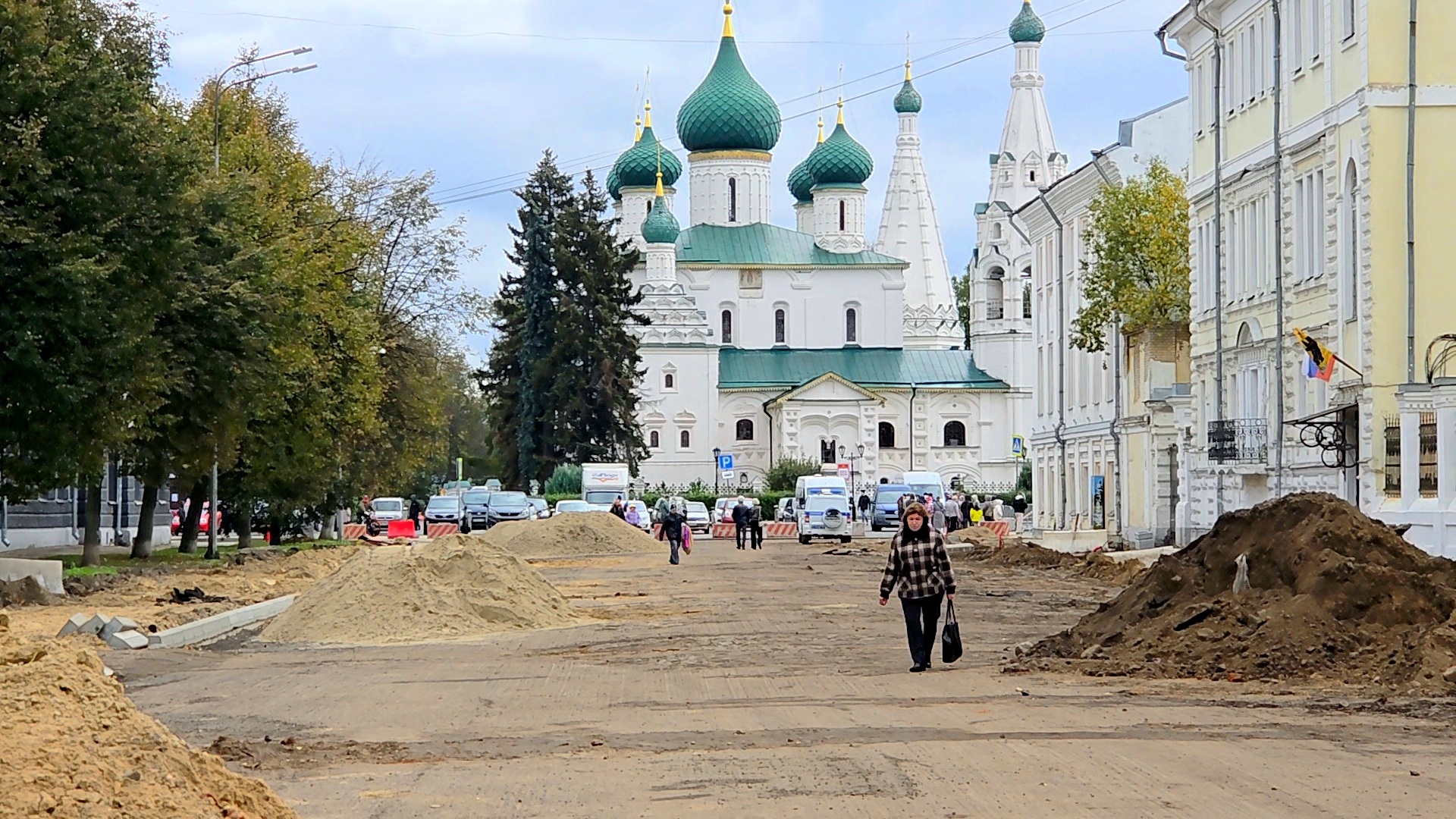 28-09-2025 Старинная булыжная мостовая смотреть онлайн
