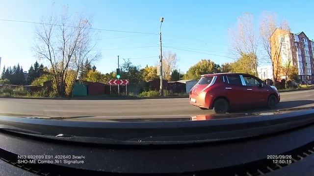 Проезд на красный на перекрестке Российская - Аскизская в Абакане смотреть онлайн