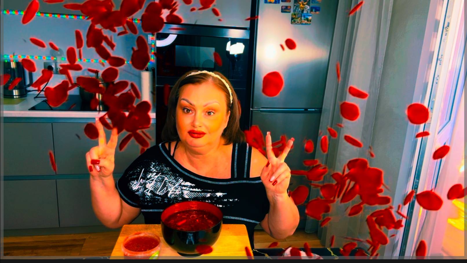 Пожрём борща и посплетничаем\ Митер ВВ, он же Фискалик решил внести свою лепту в "Бабские разборки" смотреть онлайн