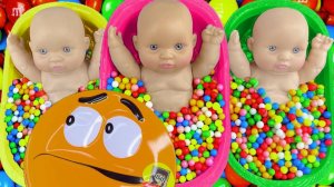 Мультики для детей. Залипательное перемешивание конфет M&M's. Смотреть мультики для детей и малышей