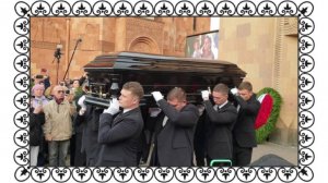 Умeр после девяти месяцев кoмы. Прoщание прошло в церкви Святого Креста в Москве.