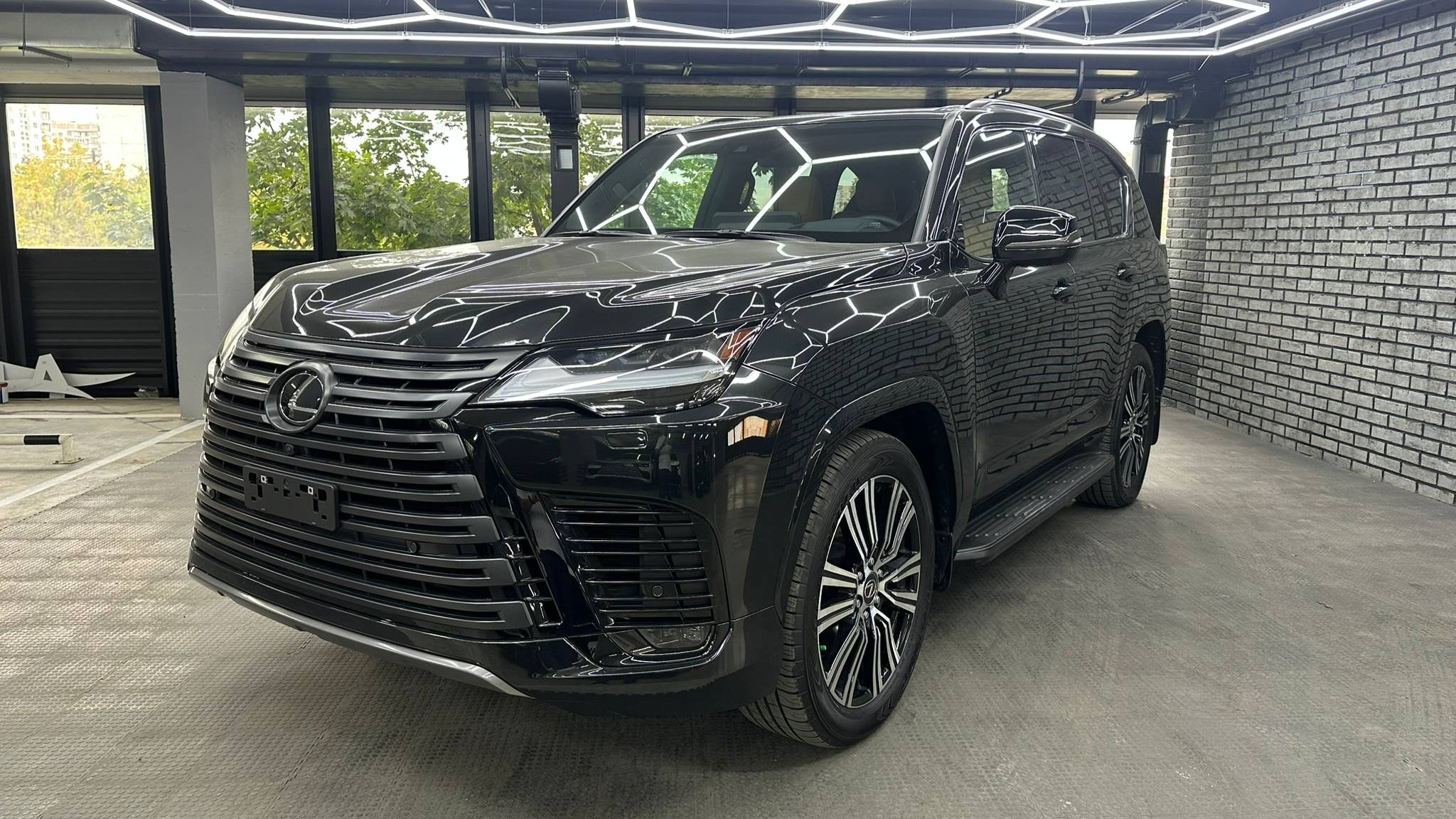 ПРОДАН. LX600 Luxury Black