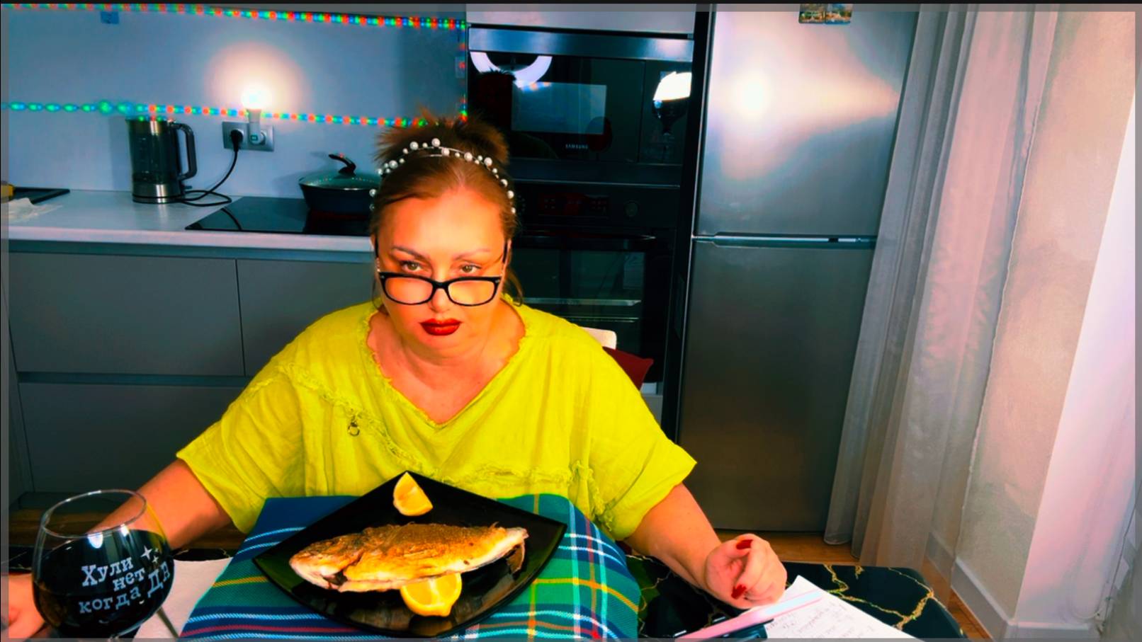 На ужин Дорадо🐟Кучу в детстве унижали врачи⁉ Падлыча ограничили в еде и не докладывают мясо🥩 смотреть онлайн