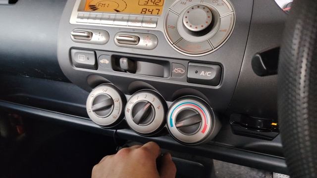 1567 HONDA FIT GD1 L13A 2004 год. смотреть онлайн