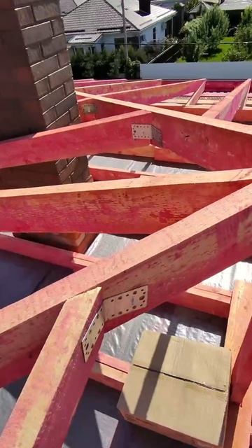 Кровля с 0 под ключ для застройщика Самолёт Плюс: стропильная система и гидропароизоляция