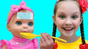 Лиза с папой и их забавная история с заболевшей куклой / Больная песня / Большой сборник для детей