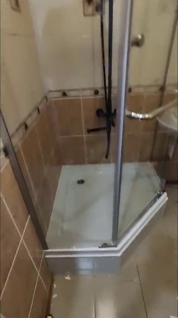 Как сделать маленькую ванную просторнее?