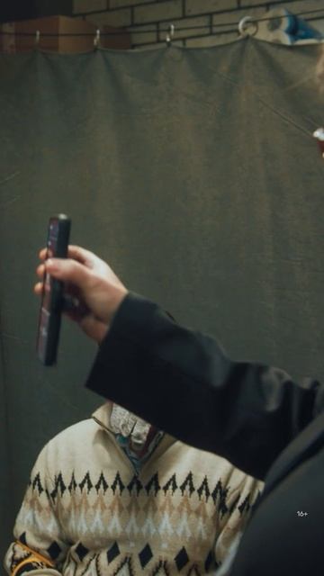 Страсти в элитной школе. «Олдскул» — смотрите новые серии комедии с Марией Ароновой на PREMIER смотреть онлайн