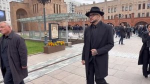 УБИТЫЙ ГОРЕМ ФИЛИПП КИРКОРОВ НА ПОХОРОНАХ ТИГРАНА КЕОСАЯНА | АРМЯНСКИЙ ХРАМ . ПОХОРОНЫ КЕОСАЯНА