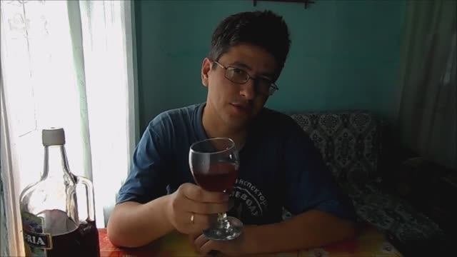 Вкусное домашнее вино из черёмухи