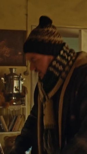 Смотреть телевизор ❌Смотреть в окно на лес ✅Не пропусти фильм «Мой папа — медведь» уже сейчас на