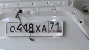 ХАВАЛ М6. Разбор и оклейка накладки крышки багажника.