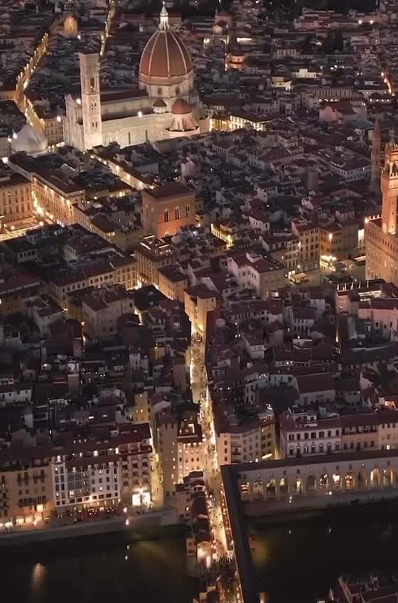 Флоренция предлагает уникальные виды и исторические достопримечательности, которые требуют много ... смотреть онлайн