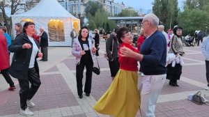 Вишня алая... 28.09.25...