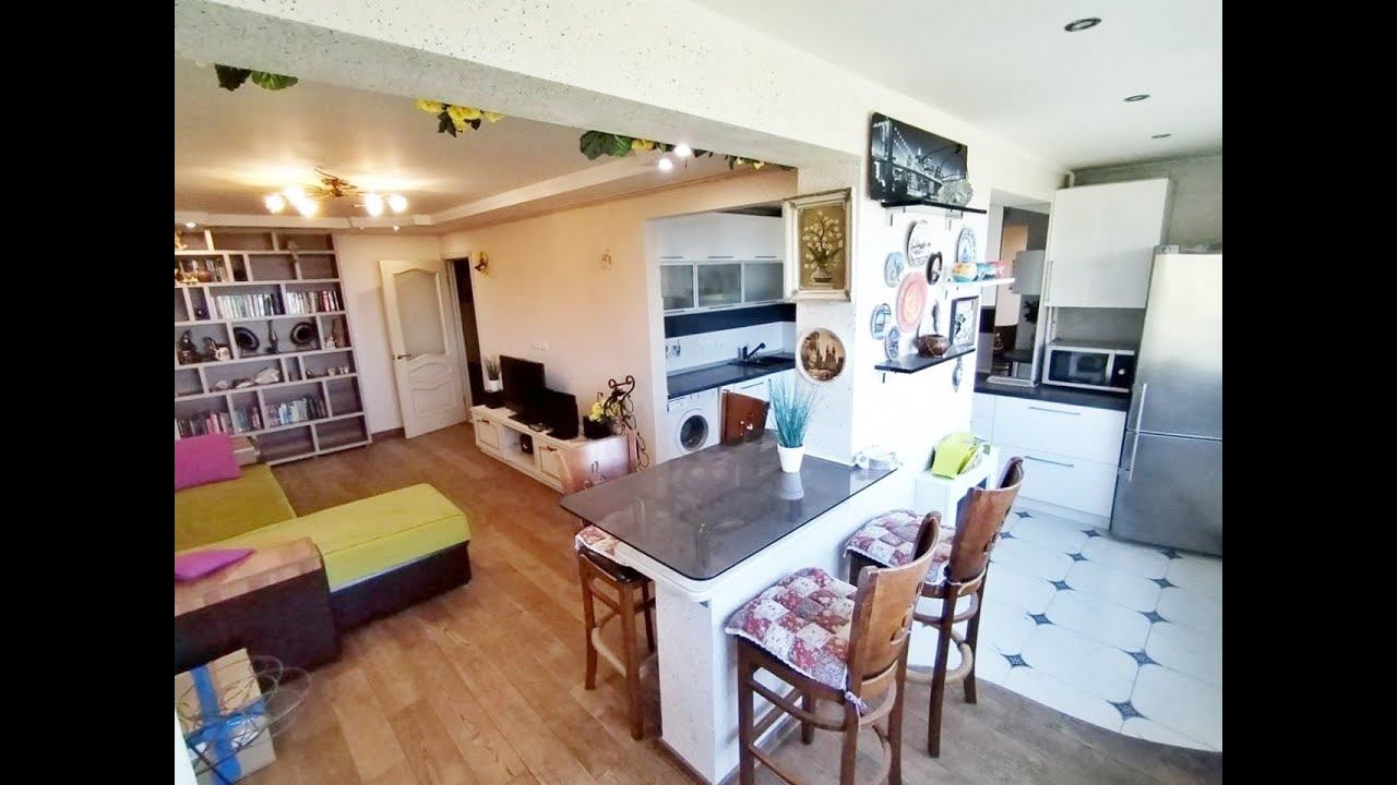 Обзор 3- комнатной квартиры на продажу в Гурзуфе ул Подвойского смотреть онлайн