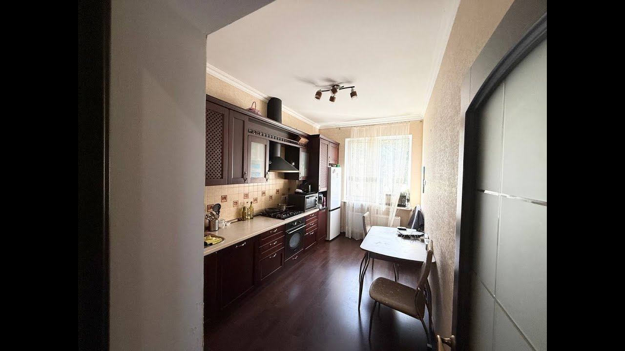 Обзор 2- комнатной квартиры на продажу в пгт. Массандра, ул. Туристская смотреть онлайн