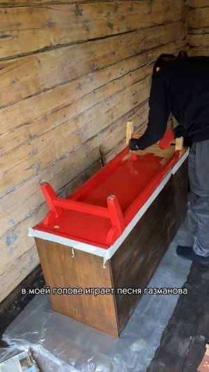 Реставрация серванта в старом доме часть 2.