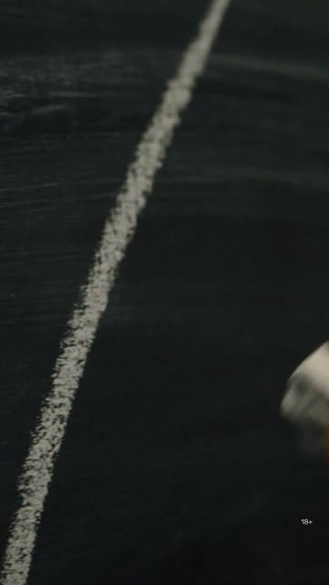 Их ждёт адский труд на грани человеческих возможностей. «Берлинская жара» смотреть онлайн