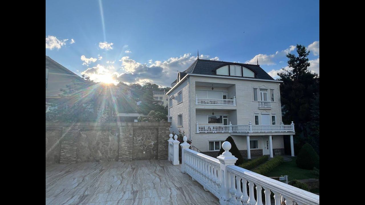 Обзор дома на продажу в Ливадии, ул. Виноградная смотреть онлайн