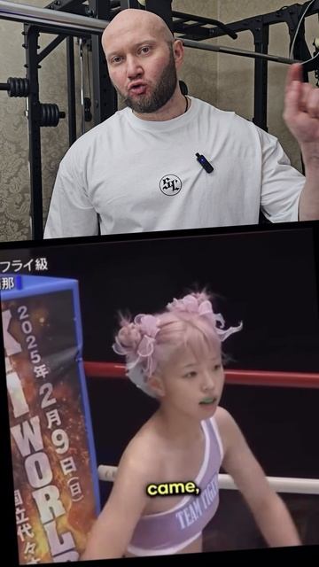 Девушка избивает своих противников нанося удары одной ногой смотреть онлайн