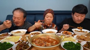 🔥🍲 Мукбанг и Mukbang : КОРЕЙСКАЯ СЕМЬЯ готовит ЗИМНЮЮ ДОМАШНЮЮ ЕДУ! 🐟 Тушеная треска